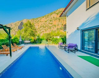 Kaş Aklar'da Doğa Manzaralı, Özel Havuzlu, Konforlu Villa - 4