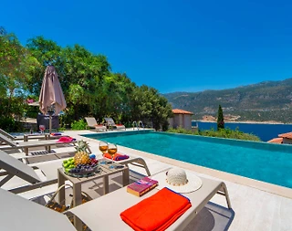 Kaş Andifli'de Denize Sıfır, Özel Havuzlu, Geniş Villa - 4