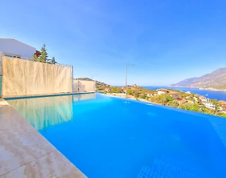 Kaş Andifli'de Enfes Deniz Manzaralı, Sonsuzluk Havuzlu, Modern Villa - 2