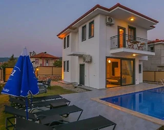 Kaş Andifli'de Geniş Alanlara Sahip, Özel Havuzlu, Konforlu Villa - 4