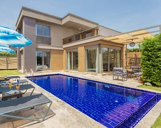 Kaş Andifli'de Geniş Bahçeli, Özel Havuzlu, 3+1 Modern Villa - 1