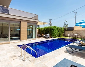 Kaş Andifli'de Geniş Bahçeli, Özel Havuzlu, 3+1 Modern Villa - 3