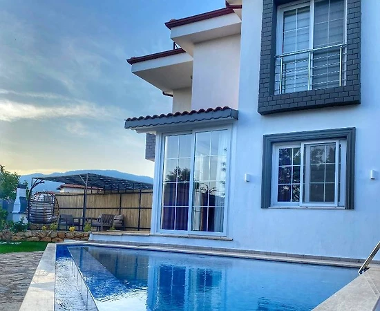 Kaş Andifli'de Merkezin Kalbinde, Özel Havuzlu, Balayı Villası - 1