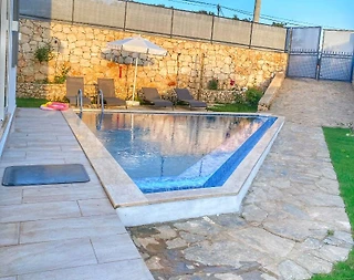 Kaş Andifli'de Merkezin Kalbinde, Özel Havuzlu, Balayı Villası - 2