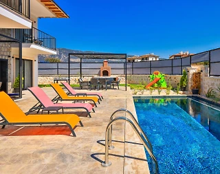 Kaş Andifli'de Modern Tasarımlı, Özel Havuzlu, 3+1 Villa  - 4