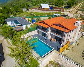 Kaş Hacıoğlan'da Otantik Tasarımlı, Özel Havuzlu, Modern Villa - 3