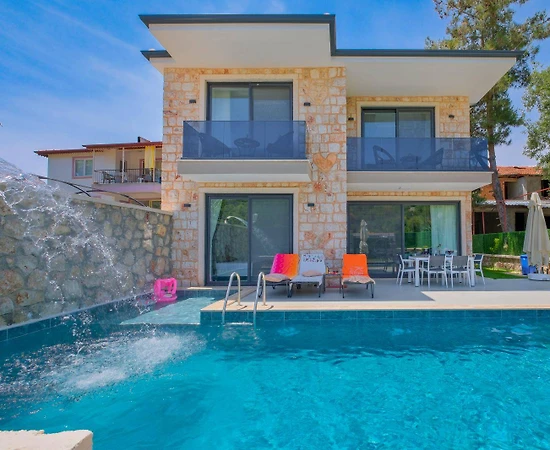 Kaş Andifli'de Orman Manzaralı, Özel Havuzlu, Bahçeli Villa  - 1