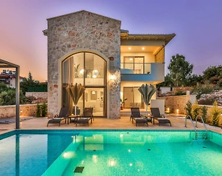 Kaş Andifli'de Otantik Tasarımlı, Özel Havuzlu, Kiralık Villa - 1