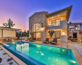 Kaş Andifli'de Otantik Tasarımlı, Özel Havuzlu, Kiralık Villa - 2