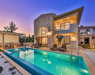 Kaş Andifli'de Otantik Tasarımlı, Özel Havuzlu, Kiralık Villa - 2