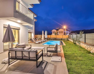 Kaş Andifli'de Yeşillikler İçerisinde, Özel Havuzlu, Modern Villa - 5