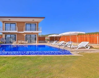 Kaş Andifli'de Yeşillikler İçerisinde, Özel Havuzlu, Konforlu Villa - 1