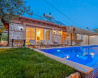 Kaş Bayındır'da Sakin Konumda, Özel Havuzlu, Taş Villa - 2