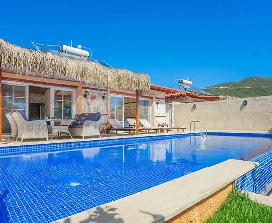 Kaş Bayındır'da Çekirdek Ailelere Uygun, Özel Havuzlu, Kiralık Villa - 1