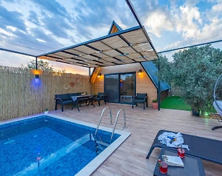 Kaş Bayındır'da Enfes Doğa Manzaralı, Özel Havuzlu, Ferah Bungalov - 1