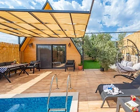 Kaş Bayındır'da Enfes Doğa Manzaralı, Özel Havuzlu, Ferah Bungalov - 2