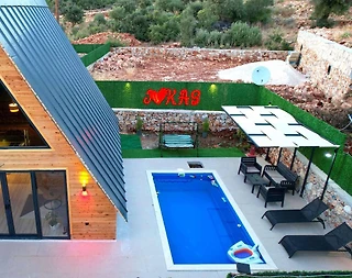 Kaş Bayındır'da Minimalist Tasarımlı, Özel Havuzlu, 2+1 Bungalov - 1