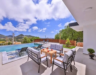  Kaş Bayındır'da Sakin Konumda, Özel Havuzlu, Jakuzili, Kiralık Villa - 4