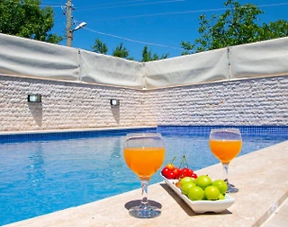 Kaş Bezirgan'da Minimal Tasarımlı, Özel Havuzlu, Tatil Villası - 4