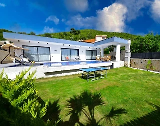 Kaş Belenli'de Çekirdek Ailelere Uygun, Özel Havuzlu, Kiralık Villa - 1