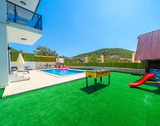 Kaş Belenli'de Geniş Alanlara Sahip, Özel Havuzlu, Modern Villa - 5