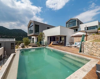 Kaş Belenli'de Muhteşem Manzaralı, Özel Havuzlu, 5+1 Villa  - 1