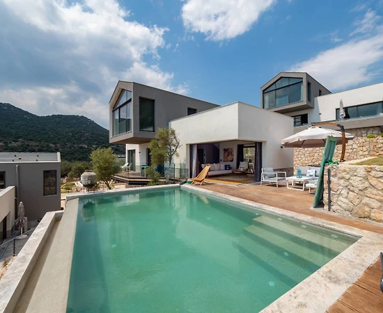 Kaş Belenli'de Muhteşem Manzaralı, Özel Havuzlu, 5+1 Villa - 1