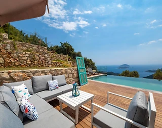 Kaş Belenli'de Muhteşem Manzaralı, Özel Havuzlu, 5+1 Villa - 2