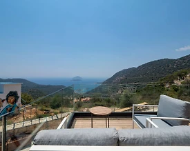 Kaş Belenli'de Muhteşem Manzaralı, Özel Havuzlu, Kiralık Villa - 2