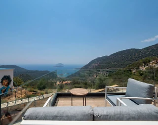 Kaş Belenli'de Muhteşem Manzaralı, Özel Havuzlu, Kiralık Villa - 2