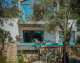 Kaş Belenli'de Tesis İçerisinde, Özel Havuzlu, 5+1 Lüks Villa - 2