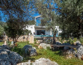 Kaş Belenli'de Tesis İçerisinde, Özel Havuzlu, 5+1 Lüks Villa - 5