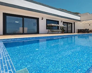 Kaş Bezirgan'da 4 Kişilik, Özel Havuzlu, Modern Tasarımlı Villa - 1