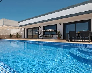 Kaş Bezirgan'da 4 Kişilik, Özel Havuzlu, Modern Tasarımlı Villa - 2