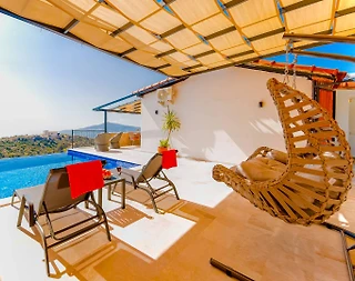 Kaş Bezirgan'da Balayı Çiftlerine Uygun, Özel Havuzlu, Kiralık Villa - 1