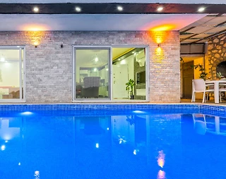 Kaş Bezirgan'da Çekirdek Ailelere Uygun, Isıtmalı Havuzlu, Kiralık Villa - 2