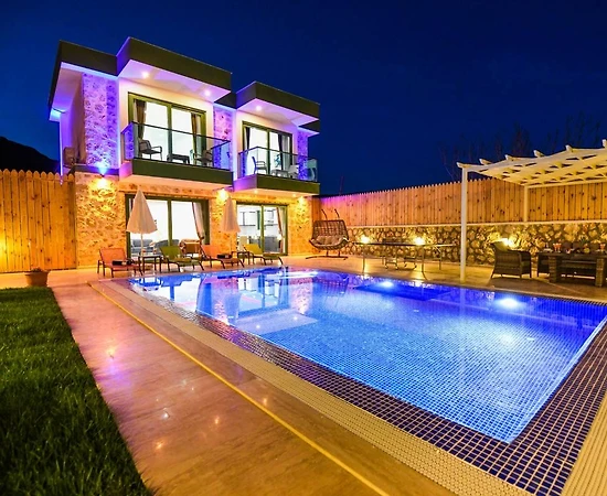 Kaş Bezirgan'da Çekirdek Ailelere Uygun, Özel Havuzlu, 4 Kişilik Villa - 1