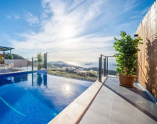 Kaş Bezirgan'da Çekirdek Ailelere Uygun, Özel Havuzlu, Kiralık Villa - 2