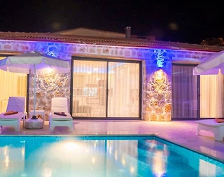 Kaş Bezirgan'da Çekirdek Ailelere Uygun, Özel Havuzlu, Tatil Villası - 4