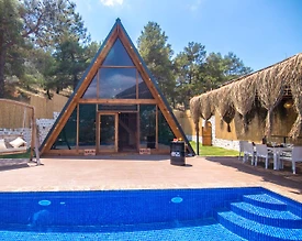 Kaş Bezirgan'da Çocuk Oyun Alanlı, Özel Havuzlu, Kiralık Bungalov - 2