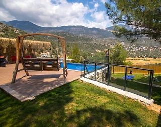 Kaş Bezirgan'da Çocuk Oyun Alanlı, Özel Havuzlu, Kiralık Bungalov - 3