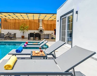 Kaş Bezirgan'da Dağ Manzaralı, Özel Havuzlu, Tatil Villası - 5