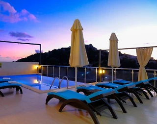 Kaş Bezirgan'da Deniz Manzaralı, Özel Havuzlu, 4+1 Villa - 4