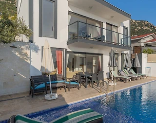 Kaş Bezirgan'da Deniz Manzaralı, Özel Havuzlu, Ferah Villa - 3