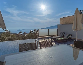 Kaş Bezirgan'da Deniz Manzaralı, Özel Havuzlu, Ferah Villa - 5