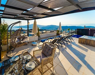 Kaş Bezirgan'da Deniz Manzaralı, Özel Havuzlu, Jakuzili, Geniş Villa - 5