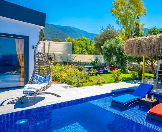Kaş Bezirgan'da Deniz Manzaralı, Özel Havuzlu, Jakuzili, Lüks Villa - 1