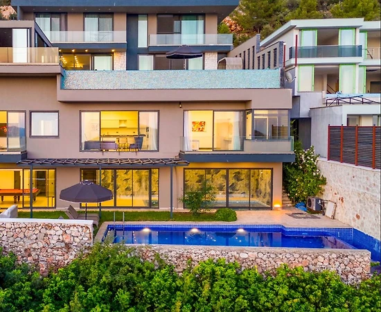Kaş Bezirgan'da Deniz Manzaralı, Özel Havuzlu, Jakuzili, Lüks Villa - 1