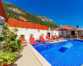 Kaş Bezirgan'da Deniz Manzaralı, Özel Havuzlu, Konforlu Villa - 2