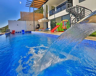 Kaş Bezirgan'da Deniz Manzaralı, Özel Havuzlu, Lüks Balayı Villası - 4